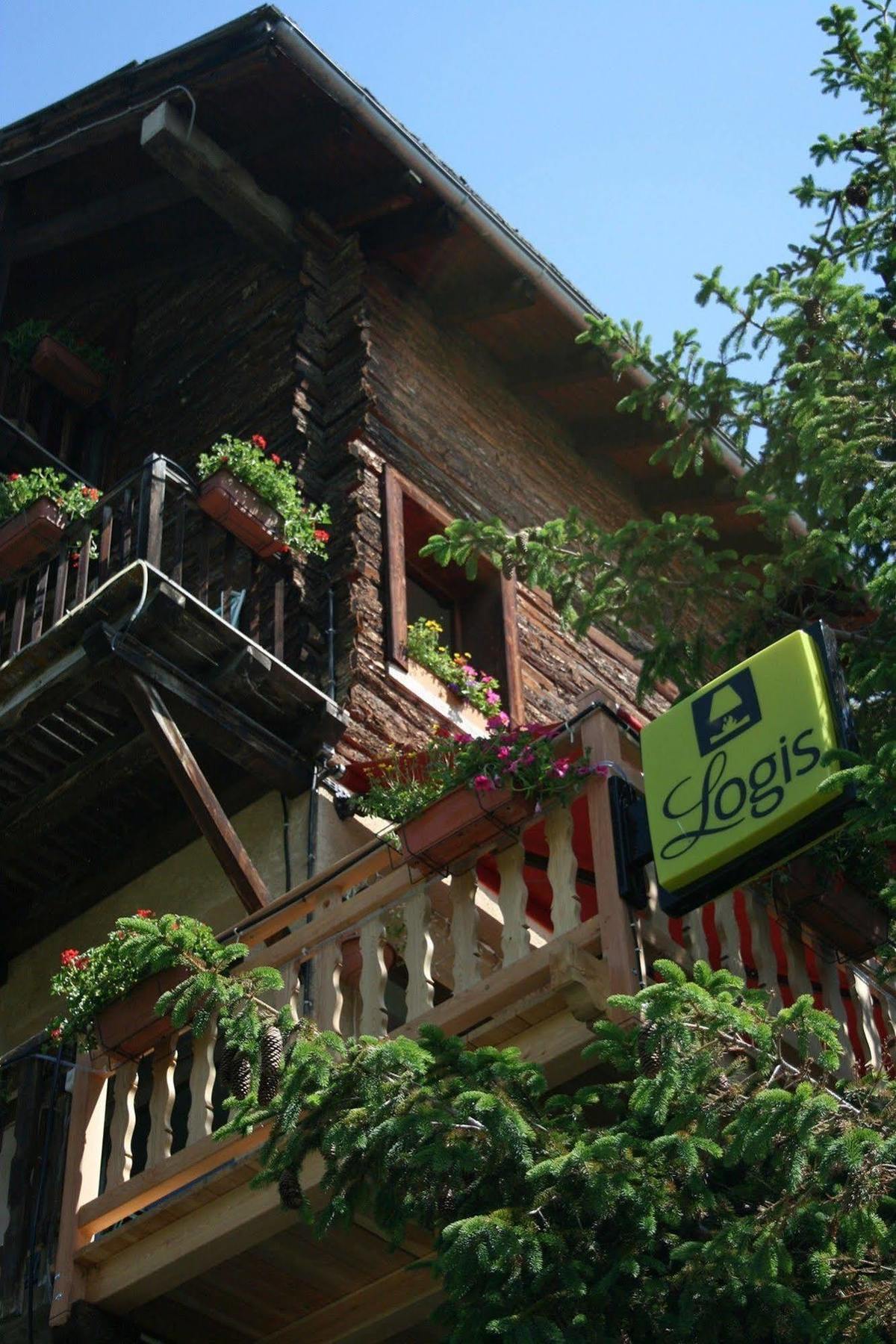 Hotel Le Chamois Logis Molines en Queyras Bagian luar foto