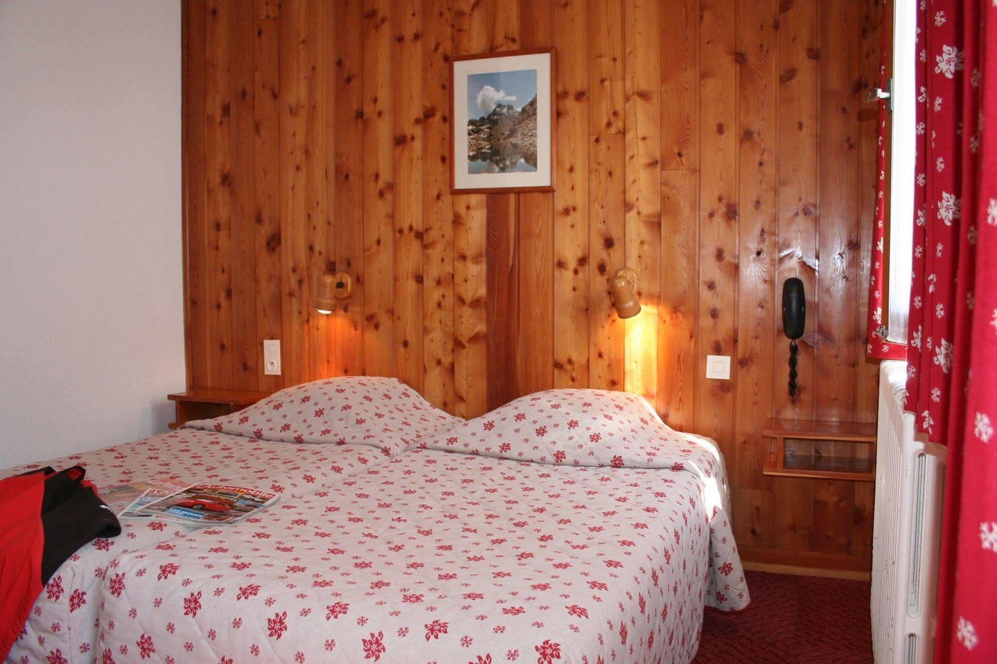 Hotel Le Chamois Logis Molines en Queyras Bagian luar foto